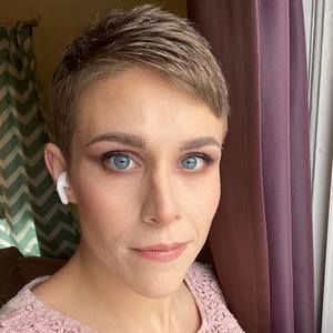 Meet your Posher, Alyssa